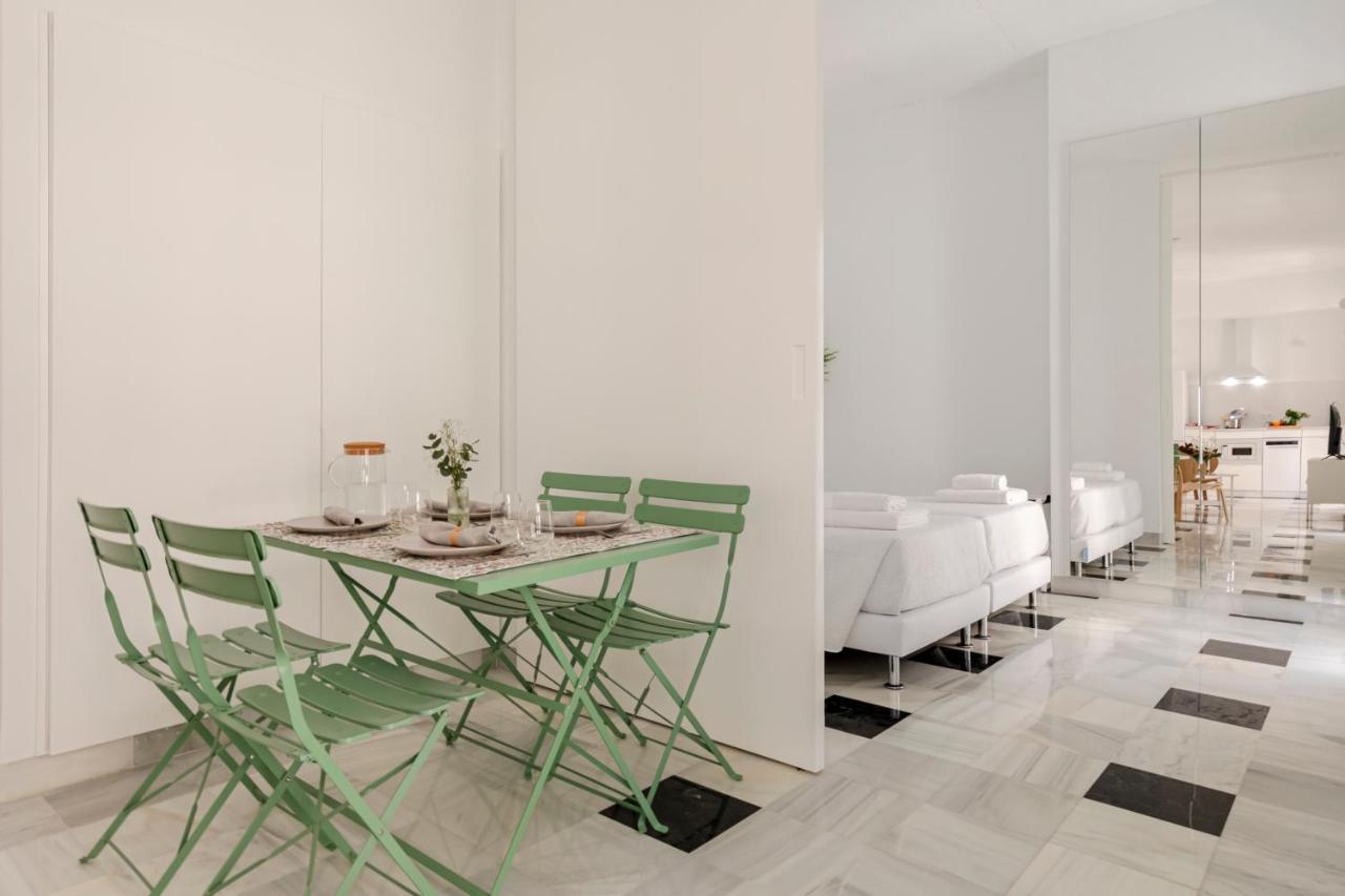 Aurora Terrace Apartments Seville Exterior photo